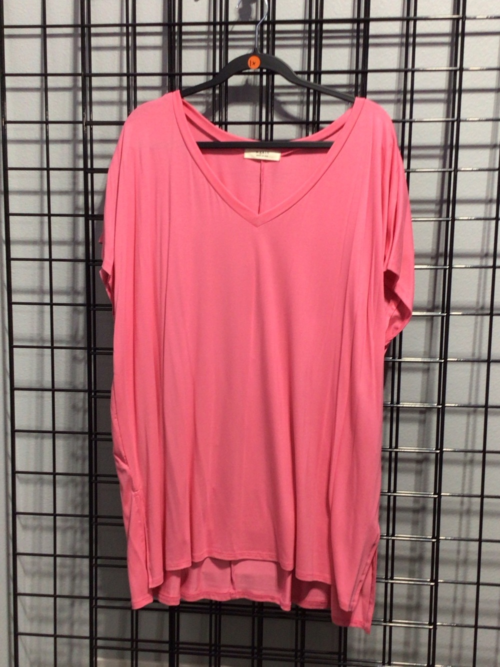 a.gain Relaxed V-Neck Pink Women’s Top NWOT